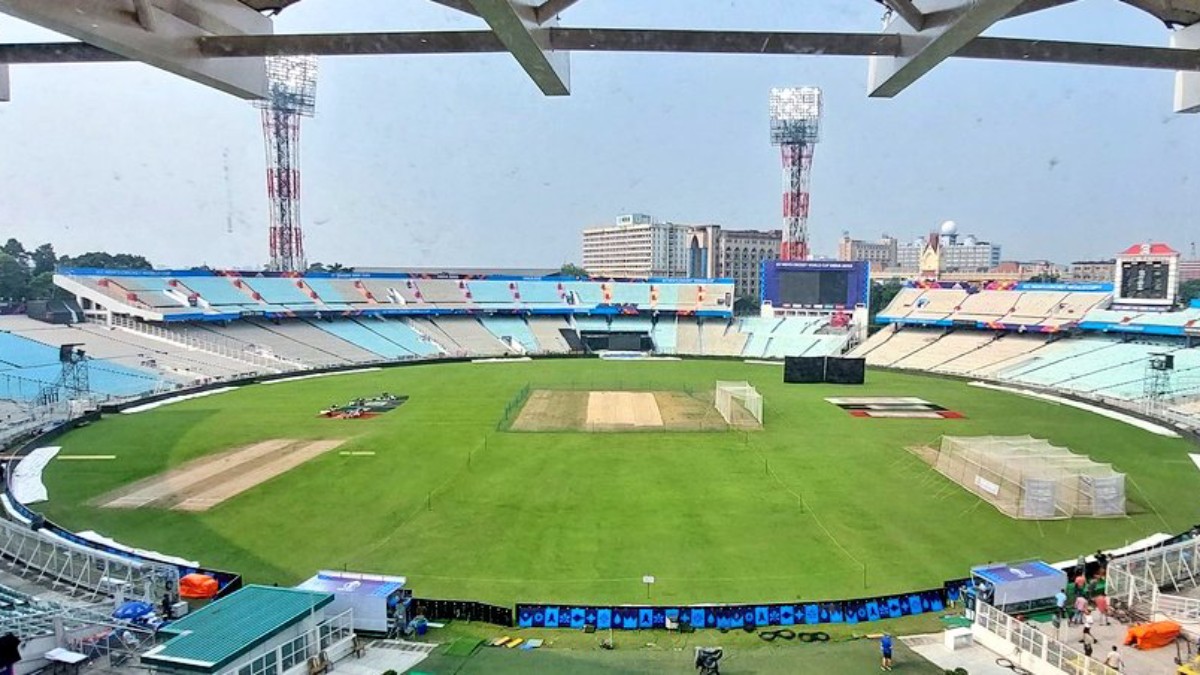 https://images.mykhel.com/img/2023/10/eden-gardens-pak-vs-ban-pitch-featured-1698663069.jpg